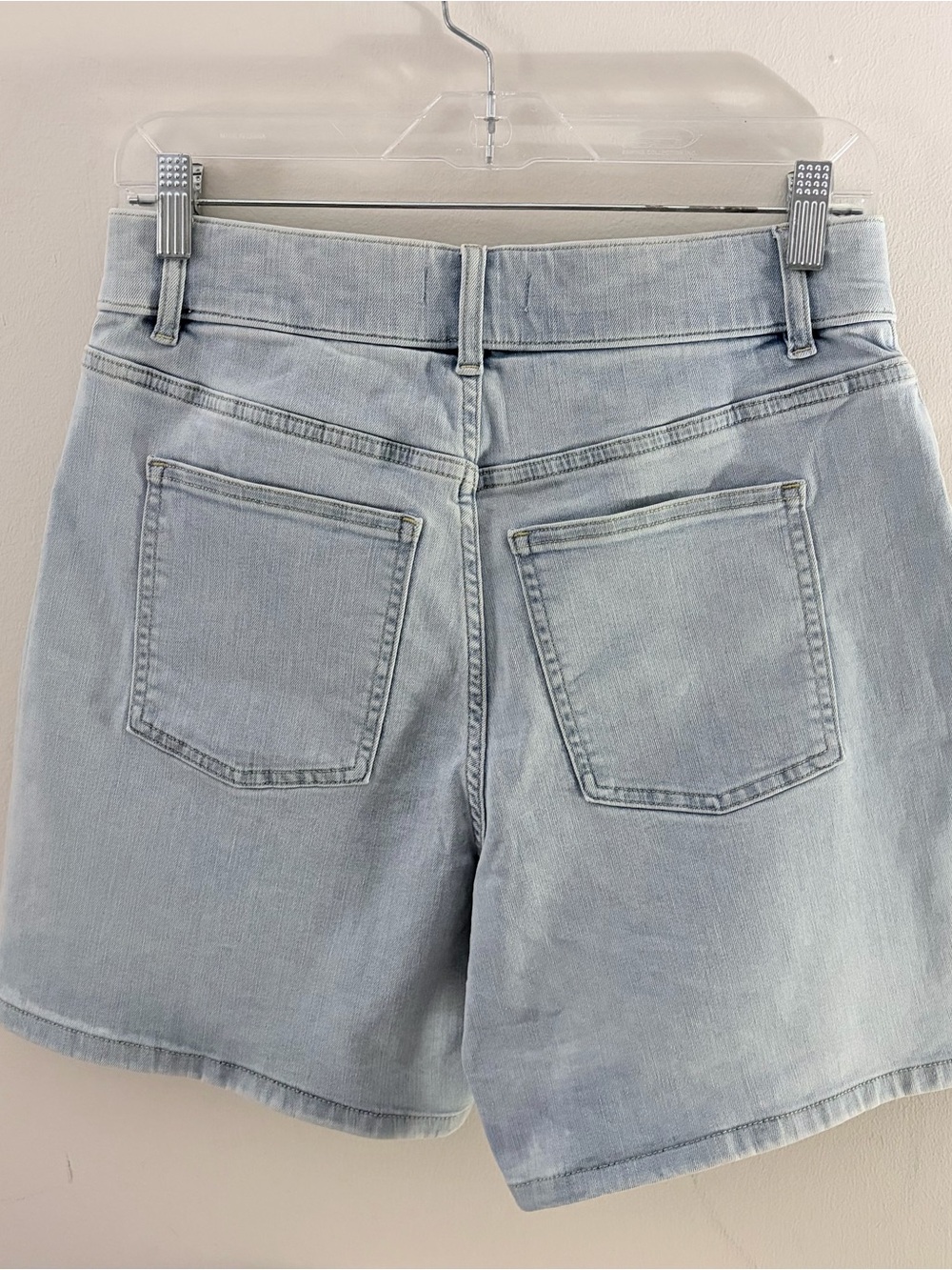 Spanx High-Waist Pull-On 7” Denim Shorts in‎ Turner Wash Small NWT - Picture 5 of 8